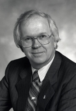 Photo of Robin L. Armstrong - Term of Office 1990-1996