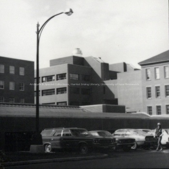 Science and Forestry Library in foreground with IUC Forestry building in background, [197-?]. PR; Series 1; Sub-series 7; Item 7835.