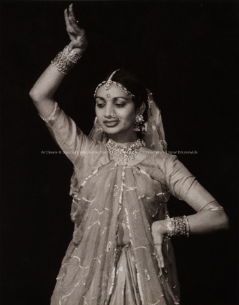 Woman dancing during India Night 1977. Fonds PR; Series 1; Sub-series 6; Item 7184.