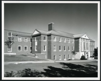 Law Building, [after 1984]. PR; Series 2; Sub-series 3; File 541; Item 2. Photo credit: Joe Stone & Son Ltd.