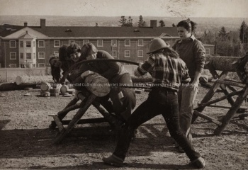 Woodsmen's competition, UNB women's team, Judy Loo, events swede sawing, Record group/Fonds PR; Series 1; Sub-series 4; Item 6512 (19--)